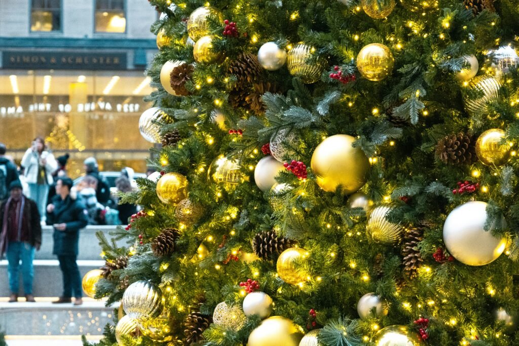 A beautifully decorated Christmas tree in New York City, radiating holiday cheer and magic—a picture-perfect addition to your Christmas bucket list.
